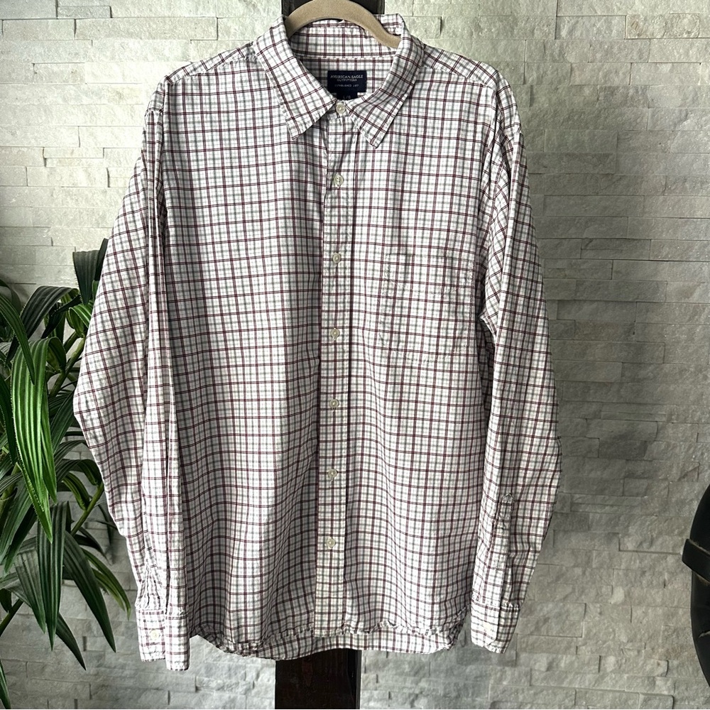 American Eagle Outfitters Plaid White Burgundy Grey Cotton Button Down Shirt L